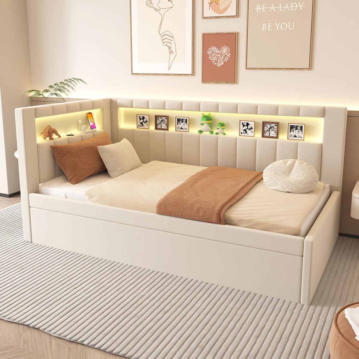 White Twin Size Daybed with Trundle I58303