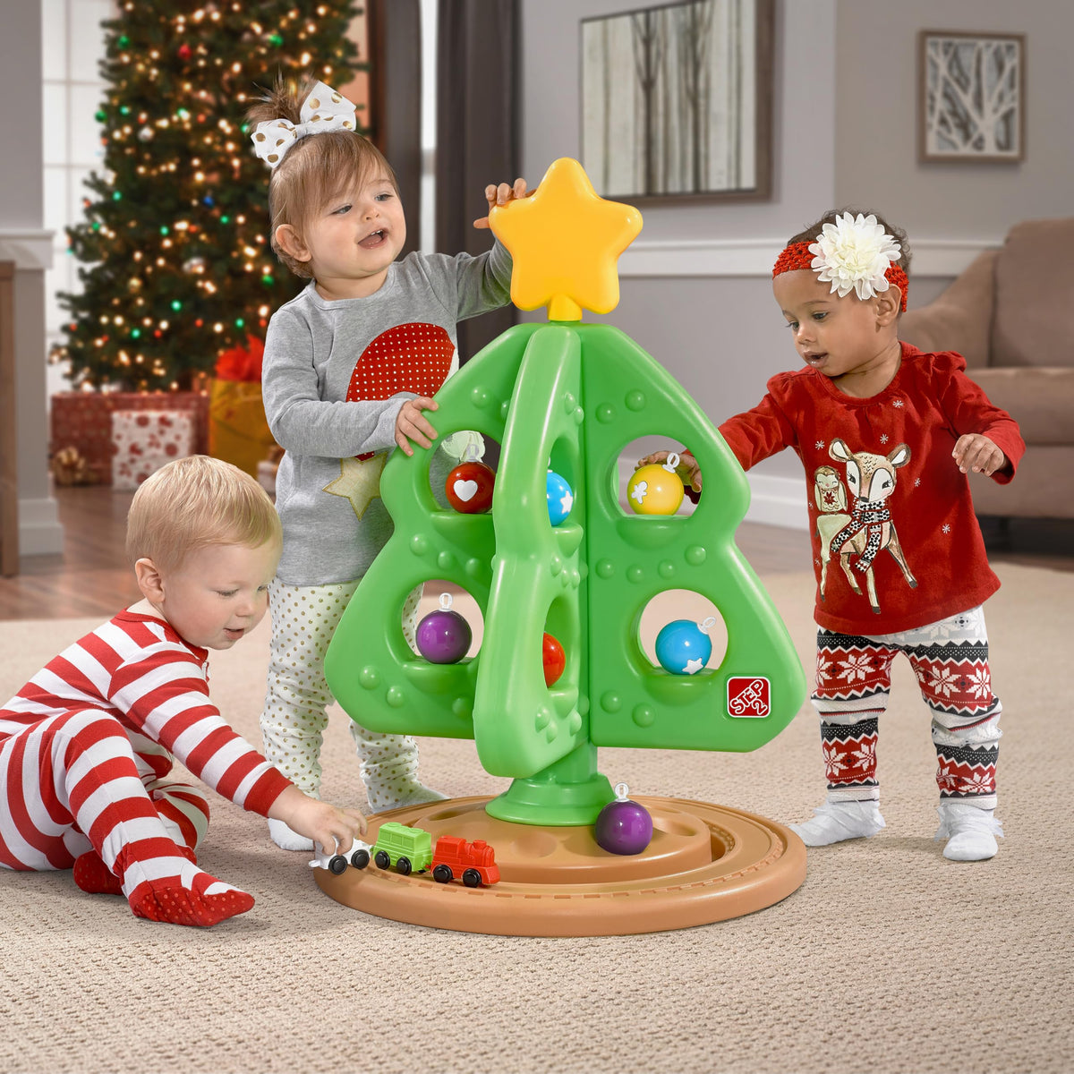 Kids Interactive Holiday Tree with 12 Colorful Plastic Ornaments I71641